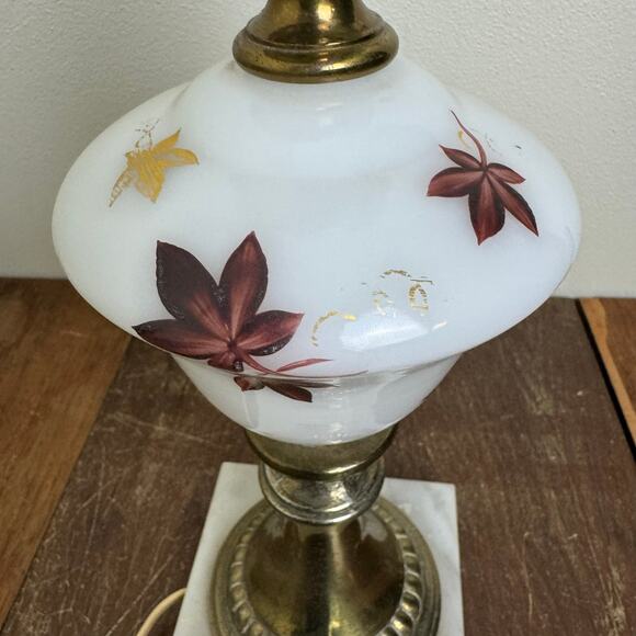 Vintage Fall leaf Milk Glass Brass marble base accent table lamp - Picture 6 of 15